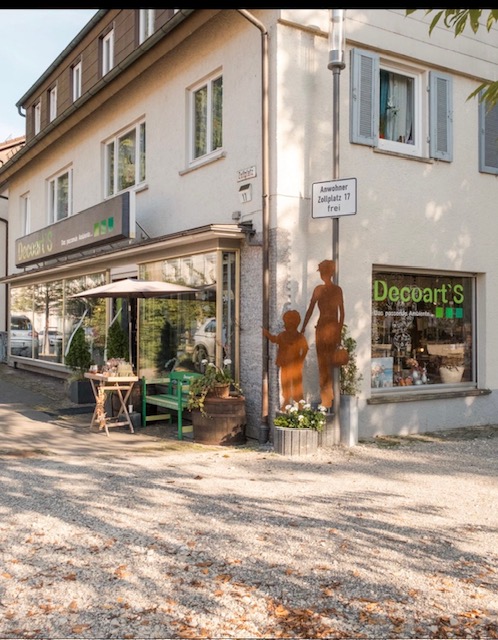 Außenansicht des Decoart'S Ladens am Zollplatz 17 in Lorch